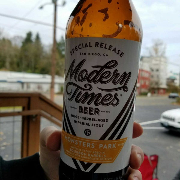 Bob's Lake City Liquors Meadowbrook Seattle, WA