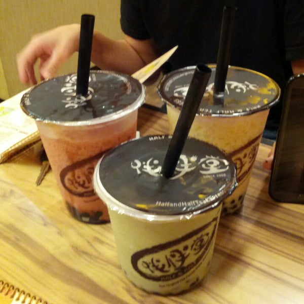 Half Half Tea Express 伴伴堂 Tea Room Half Half Tea Express 伴伴堂 Tea Room