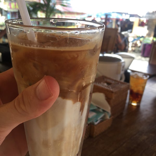 5/10/2017에 Lubo S.님이 Coffee &amp; Thyme Gili Air에서 찍은 사진