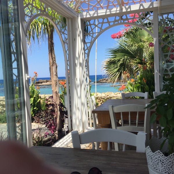 7/18/2015 tarihinde Natalia N.ziyaretçi tarafından The Palm House Cafe &amp; Restaurant'de çekilen fotoğraf