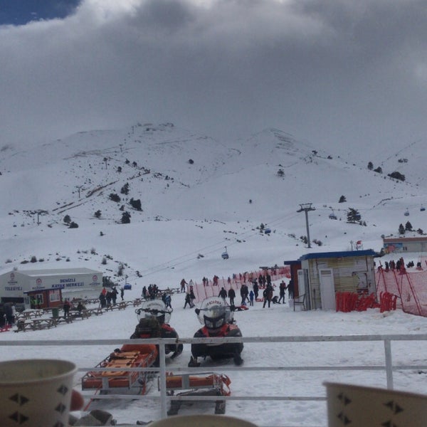 Photo taken at Denizli Bozdağ Kayak Merkezi by Işıl E. on 1/21/2023