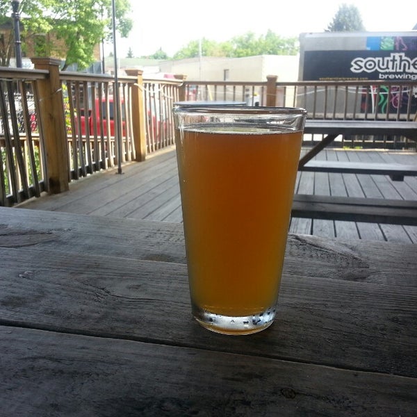 5/21/2013にJoe S.がNail Creek Pub &amp; Breweryで撮った写真