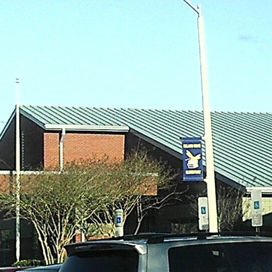 Dillard Drive Elementary School Elementary School