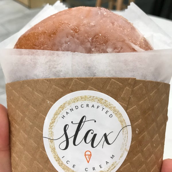 Photo taken at Stax Ice Cream by Cat on 12/17/2017