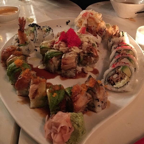 Foto scattata a Friends Sushi da Faisal il 9/2/2018