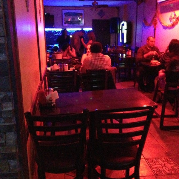 Photo taken at Mi Pequeño El Salvador Restaurant by Stephanie C. on 1/6/2013
