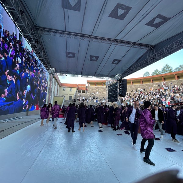 Maltepe Universitesi Mezuniyet Toreni Maltepe De Universite Da Fotograflar