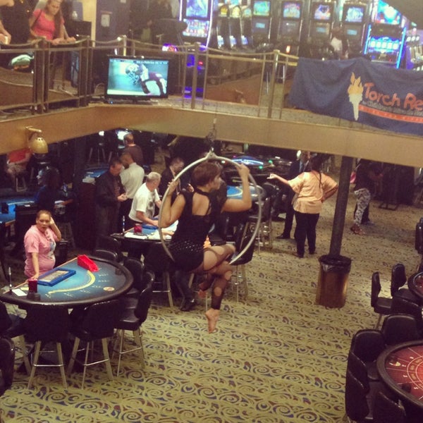 Foto diambil di Victory Casino Cruises oleh Romeo R. pada 10/19/2013