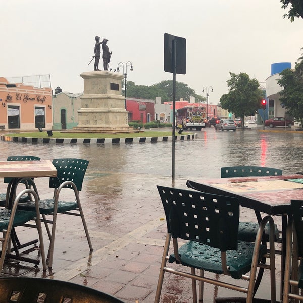 Das Foto wurde bei Cafetería Impala von Ferhat G. am 7/17/2019 aufgenommen