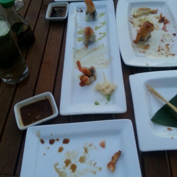 รูปภาพถ่ายที่ Baby Blue Sushi Sake Grill โดย Kurt B. เมื่อ 8/21/2014
