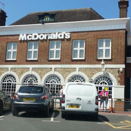 McDonald's Fast Food Restaurant in BOREHAMWOOD