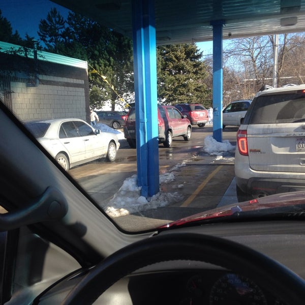 Full Service Car Wash 5410 S 108th St