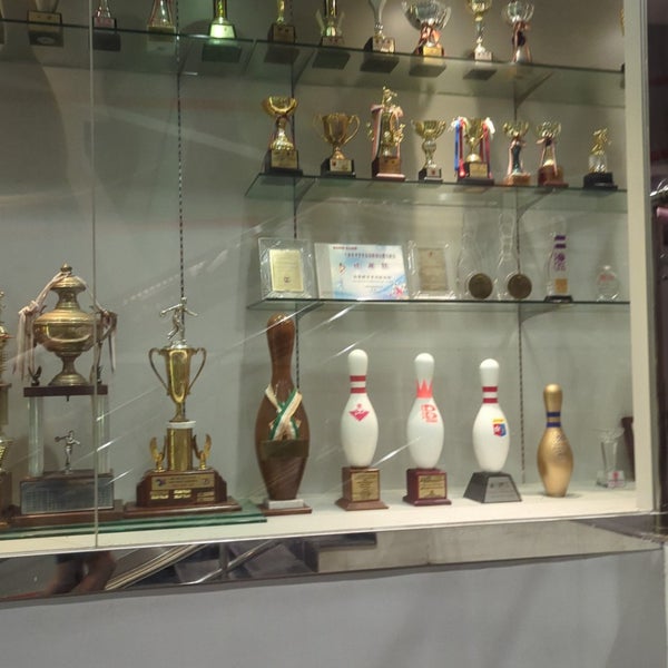 SCAA Bowling Centre 南華會保齡球場 Bowling Alley in Causeway Bay