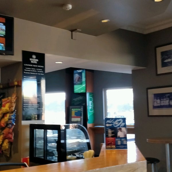 Rosebud Hotel Pub in Rosebud