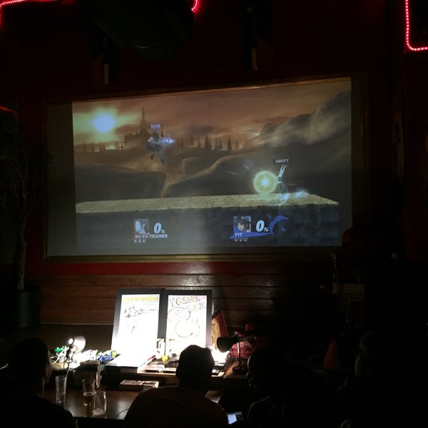 10/24/2015にFrank G.がPioneers Barで撮った写真