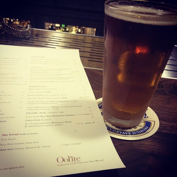 Foto scattata a Oolite Restaurant &amp; Bar da Ed A. il 9/5/2014