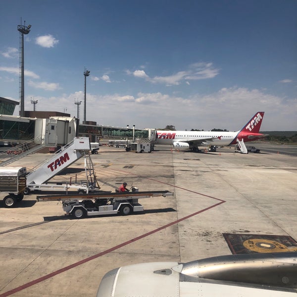 Photo taken at Brasilia Presidente Juscelino Kubitschek International Airport (BSB) by Leonardo C. on 9/27/2018