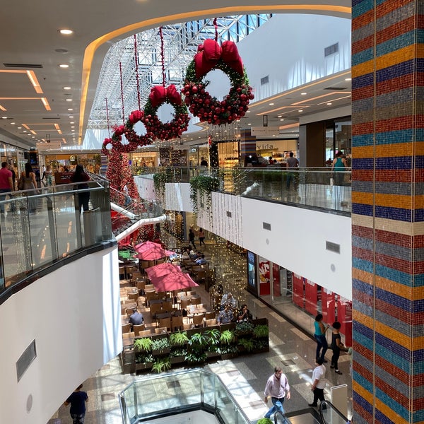 Photo taken at Brasília Shopping by Leonardo C. on 12/30/2019