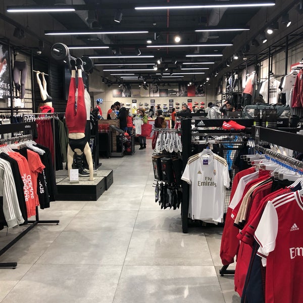 - Sporting Goods Shop in Las Condes