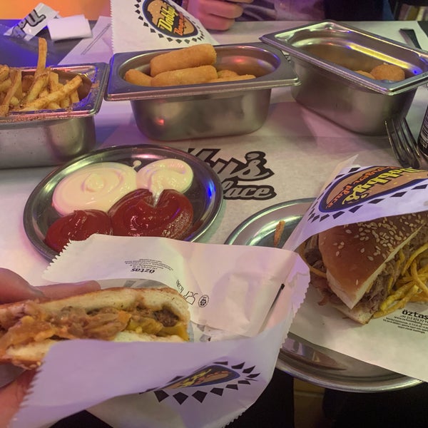 Photo taken at Dobby&#39;s Burger Place by Ahmet C. on 3/19/2019