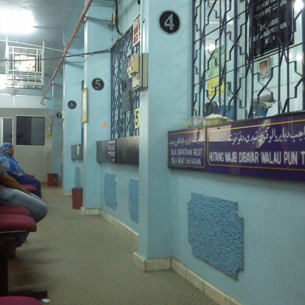 pejabat tanah dan jajahan pasir mas
