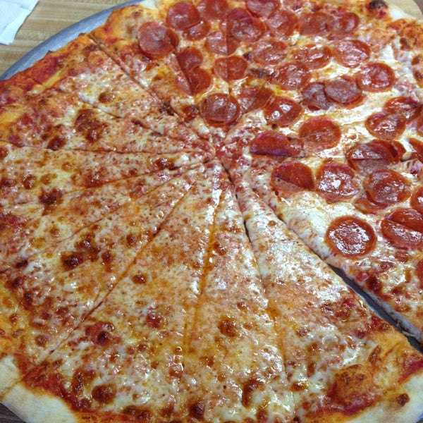 Mario Brothers Pizza - Pizzeria in Oxford Circle - Castor