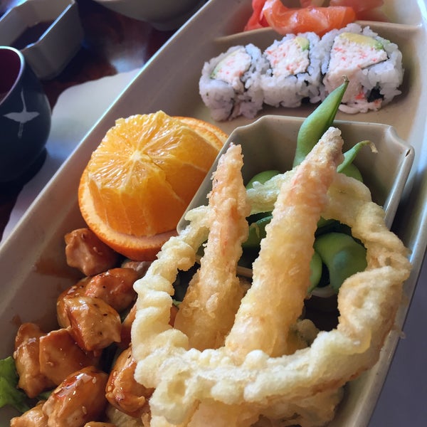 Photo taken at Sakura Teppanyaki and Sushi by Cheryl M. on 2/22/2016