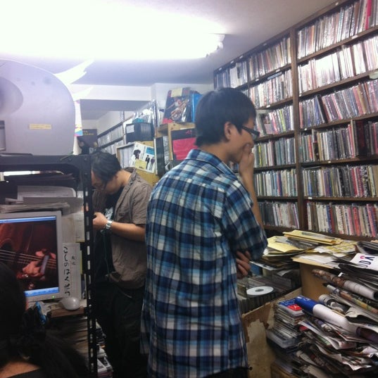 Photos At Modern Music Now Closed Record Shop In 明大前