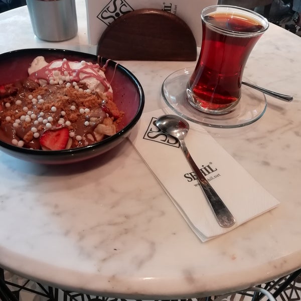 Foto scattata a Sehil Cafe da Gülçin A. il 9/27/2019
