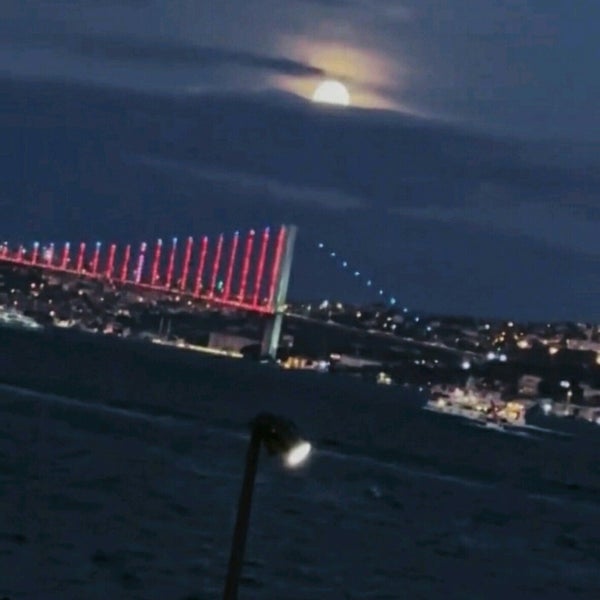 Foto diambil di Frankie İstanbul oleh 👑 DENNIS 👑 . pada 11/9/2022