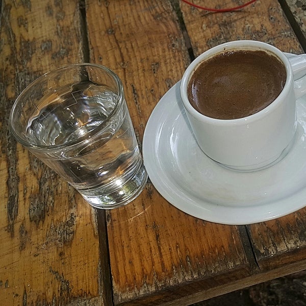 Снимок сделан в Kuğulu Park Cafe &amp; Restaurant пользователем 👑 DENNIS 👑 . 8/4/2019