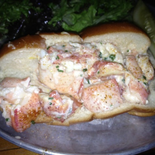 Lobster roll is bangin!