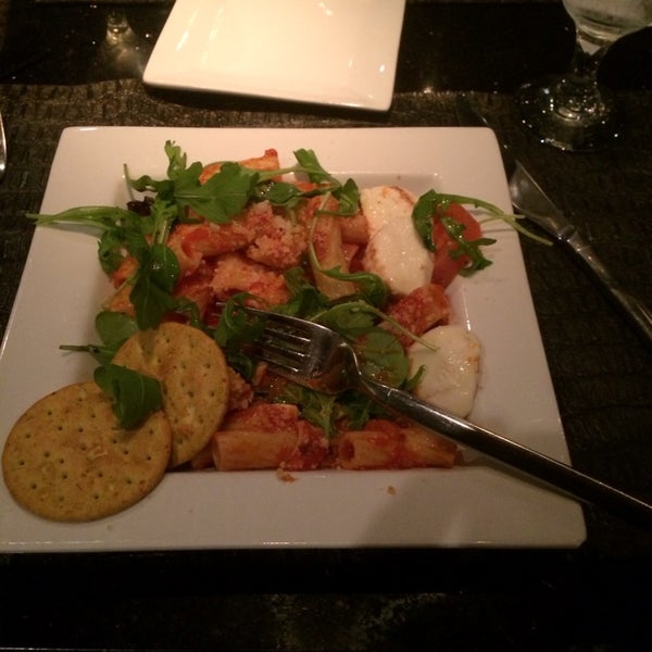 Das Foto wurde bei Michele&#39;s Restaurant - Delicious food In an elegant, warm and welcoming atmosphere von TzTerri am 12/20/2013 aufgenommen