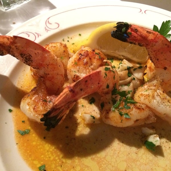 Photo taken at Campagnola Restaurant by Bob B. on 4/30/2014