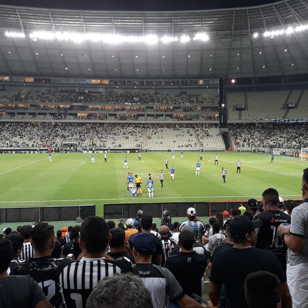 Photo taken at Arena Castelão by Ricardo Regis B. on 9/25/2019