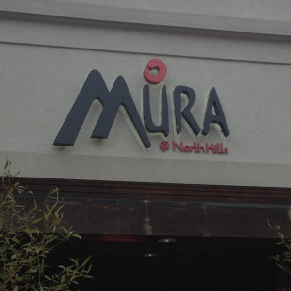 4/26/2013 tarihinde Julia C.ziyaretçi tarafından Mura Japanese Restaurant'de çekilen fotoğraf