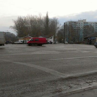 Днс коминтерн киров. Коминтерн киров. Площадь коминтерна киров фото. Площадь коминтерна киров фото. Площадь коминтерна киров.