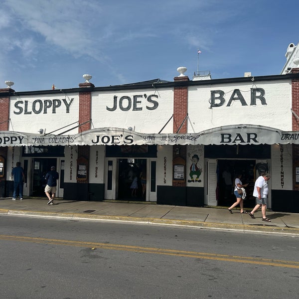 Photo taken at Sloppy Joe&#39;s Bar by Stephen L. on 8/19/2023