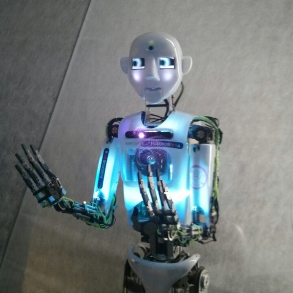 7/22/2014にDariyaがБал роботов (Международный Робофорум 2014)で撮った写真