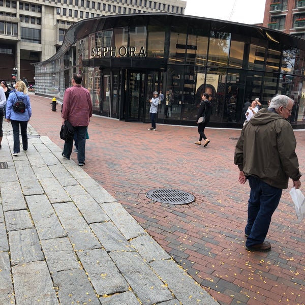 SEPHORA Cosmetics Store in Downtown Boston