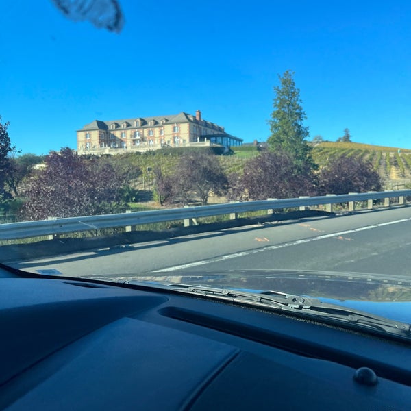 Photo taken at Domaine Carneros by Mark B. on 10/23/2022