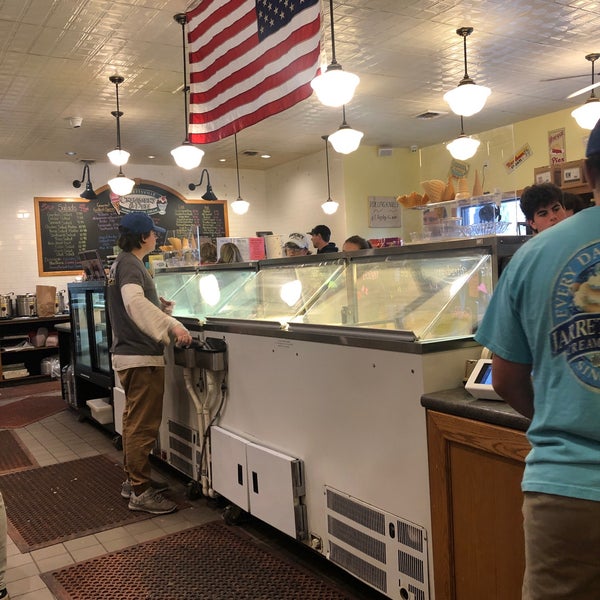 4/21/2022 tarihinde Mark B.ziyaretçi tarafından Jarrettsville Creamery &amp; Deli'de çekilen fotoğraf