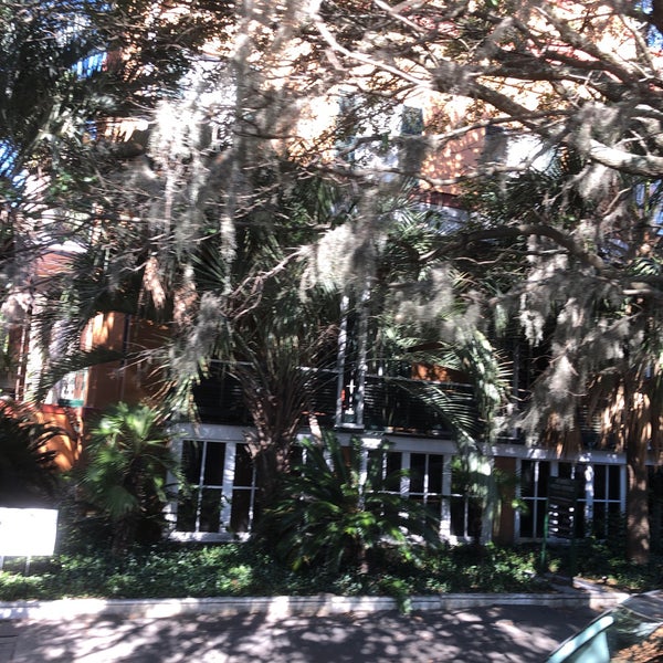 Das Foto wurde bei Sorrel Weed House - Haunted Ghost Tours in Savannah von Mark B. am 9/29/2019 aufgenommen