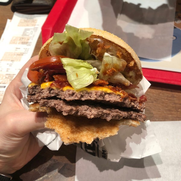 Burger King Fast Food Restaurant in Pratteln