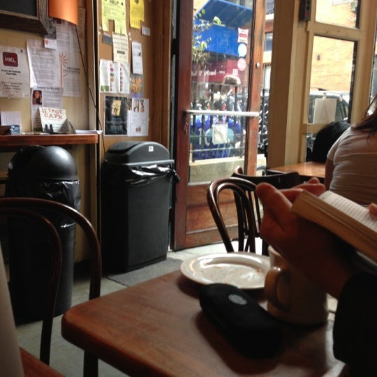 10/6/2012にLaura C.が11th Street Cafeで撮った写真