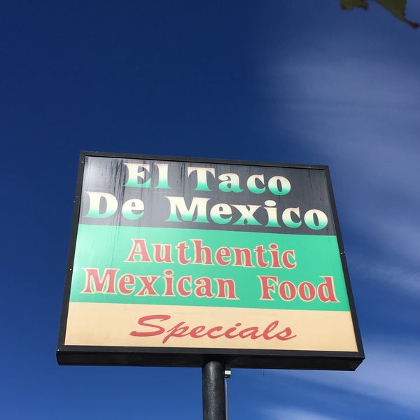 10/22/2016 tarihinde Jon F.ziyaretçi tarafından El Taco De Mexico'de çekilen fotoğraf