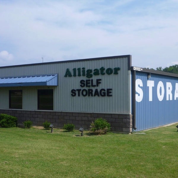 alligator storage - Carbondale, IL