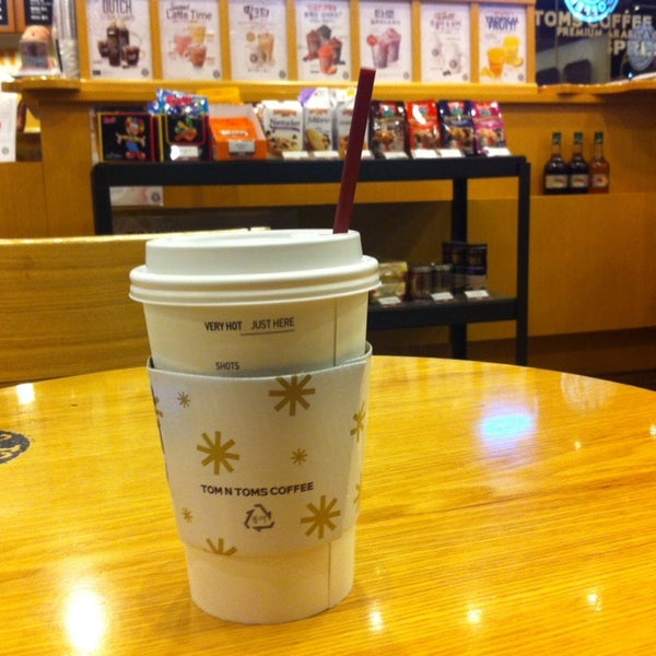 Toms coffee. Toms coffee. пудра для волос матрикс. том с кофе. Toms coffee.