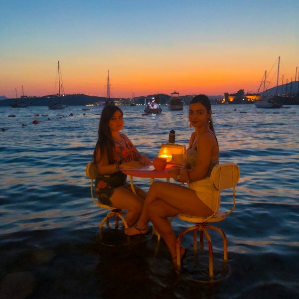 8/23/2018 tarihinde Göksu Ü.ziyaretçi tarafından Su Restaurant &amp; Bar'de çekilen fotoğraf