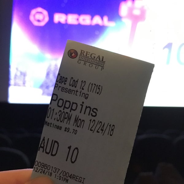 Regal Cape Cod Mall 영화관에서의 사진